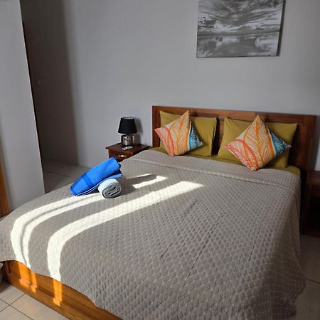 Modern And Cosy Condo: Westwood Apartments Flic-en-Flacq Dış mekan fotoğraf