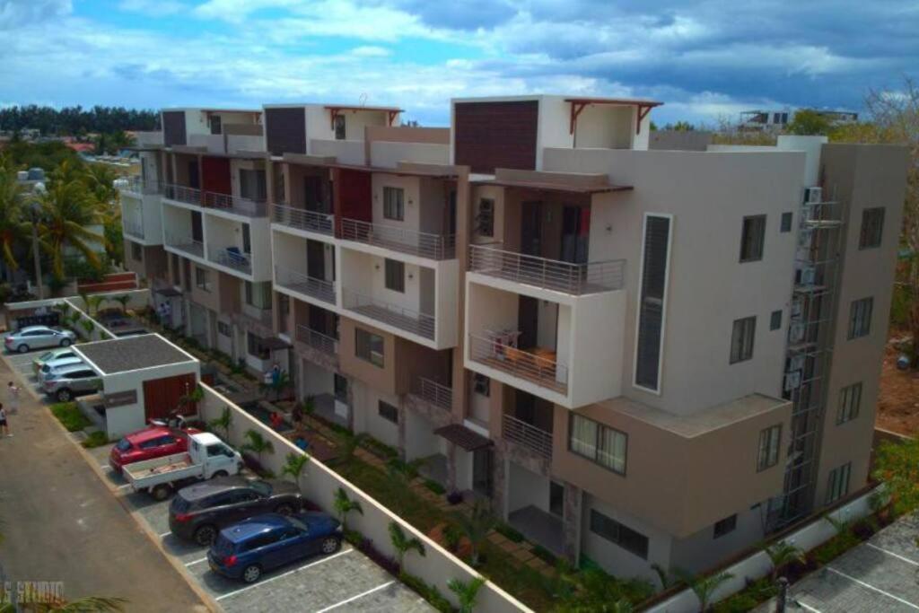 Modern And Cosy Condo: Westwood Apartments Flic-en-Flacq Dış mekan fotoğraf