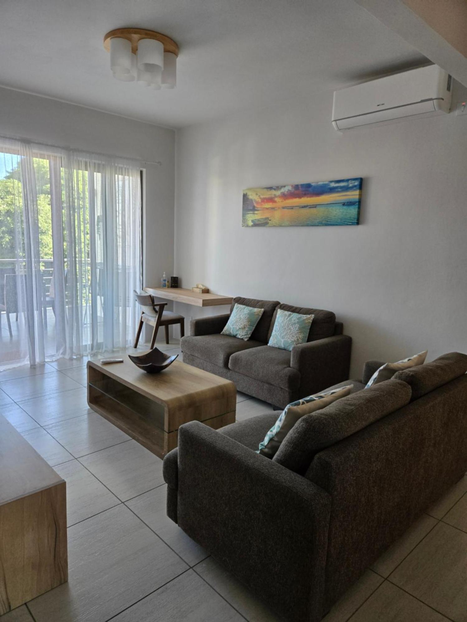 Modern And Cosy Condo: Westwood Apartments Flic-en-Flacq Dış mekan fotoğraf